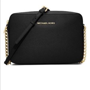 Michael kors crossbody